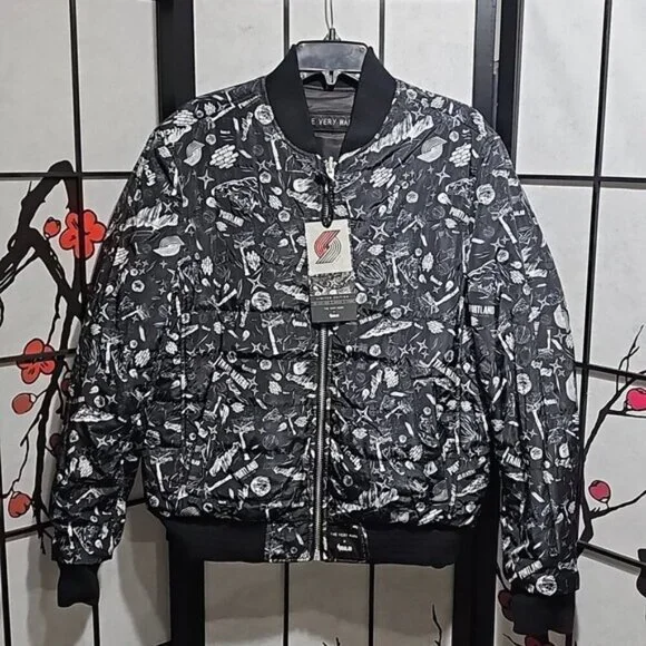 Portland Trailblazers The Very Warm x NBALab Reversible Jacket Size Medium New - Picture 3 of 12